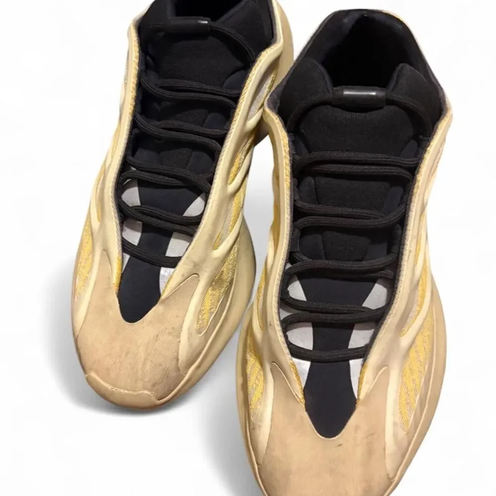Yeezy Men's Gold and Tan Trainers